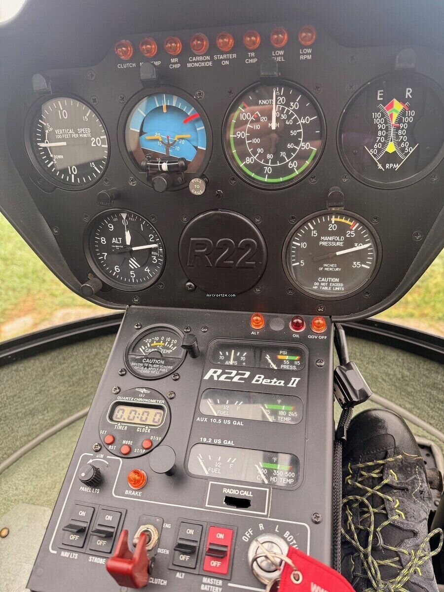 2005 Robinson R22 Beta II, photo 2