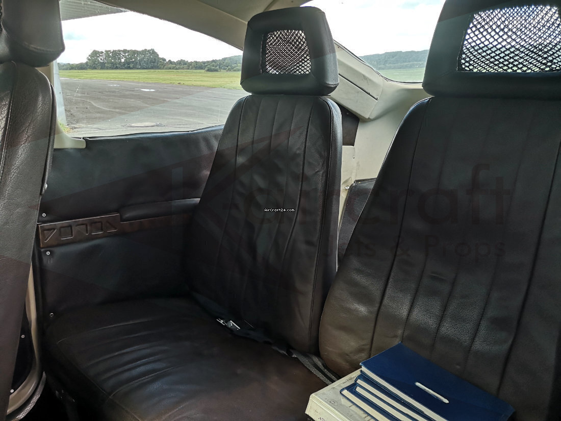 1980 Cessna FR-182-RG Skylane, photo 4