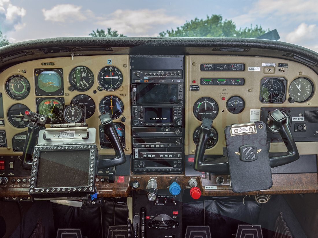 1980 Cessna FR-182-RG Skylane, photo 7