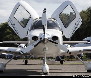 Cirrus SR22-G2 [���������v 1/2]