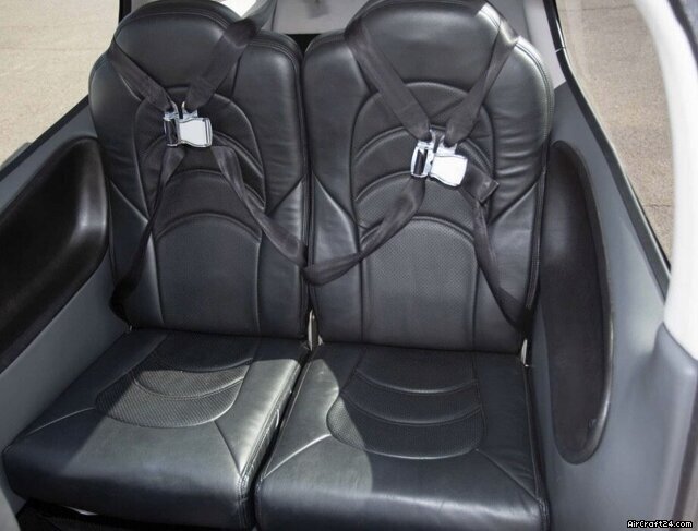 2006 Cirrus SR22-G2 [Fractional ownership 1/2], photo 3