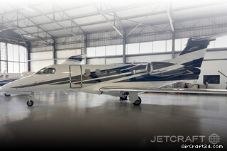 Embraer Phenom 300