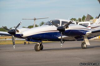 Piper PA34-220T Seneca III