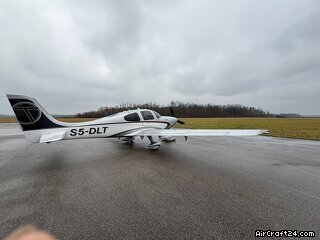 Cirrus SR22T