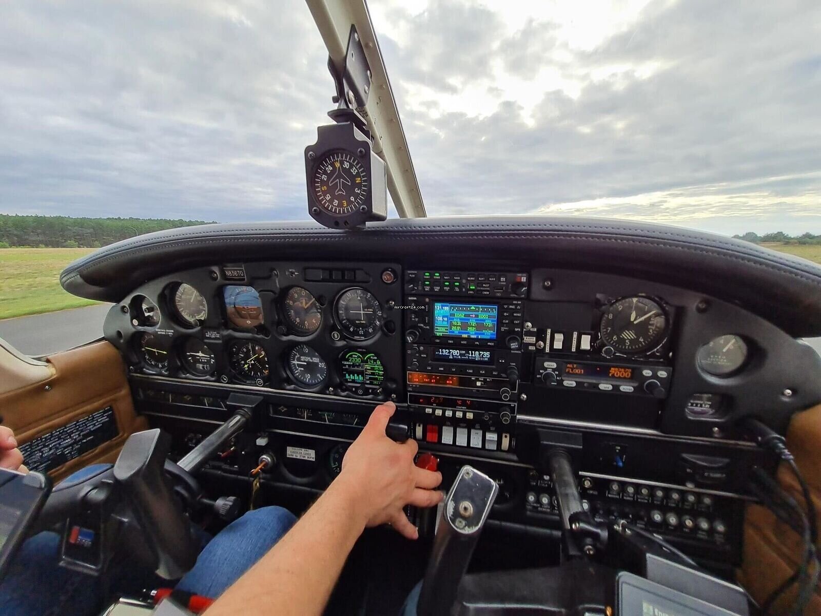 1981 Piper 28-181, photo 10