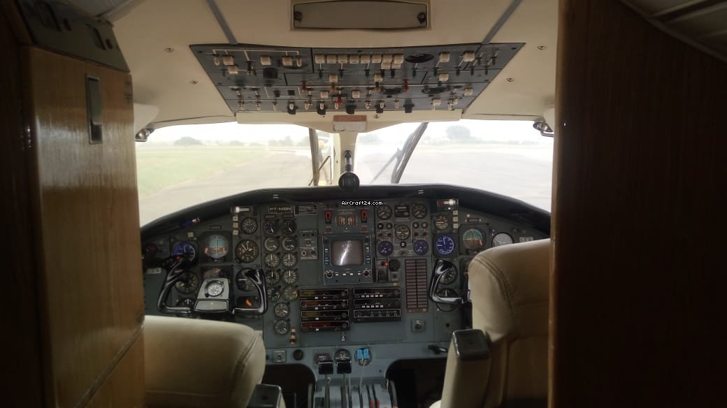 1981 Embraer EMB-121 A1 Xingu, photo 3