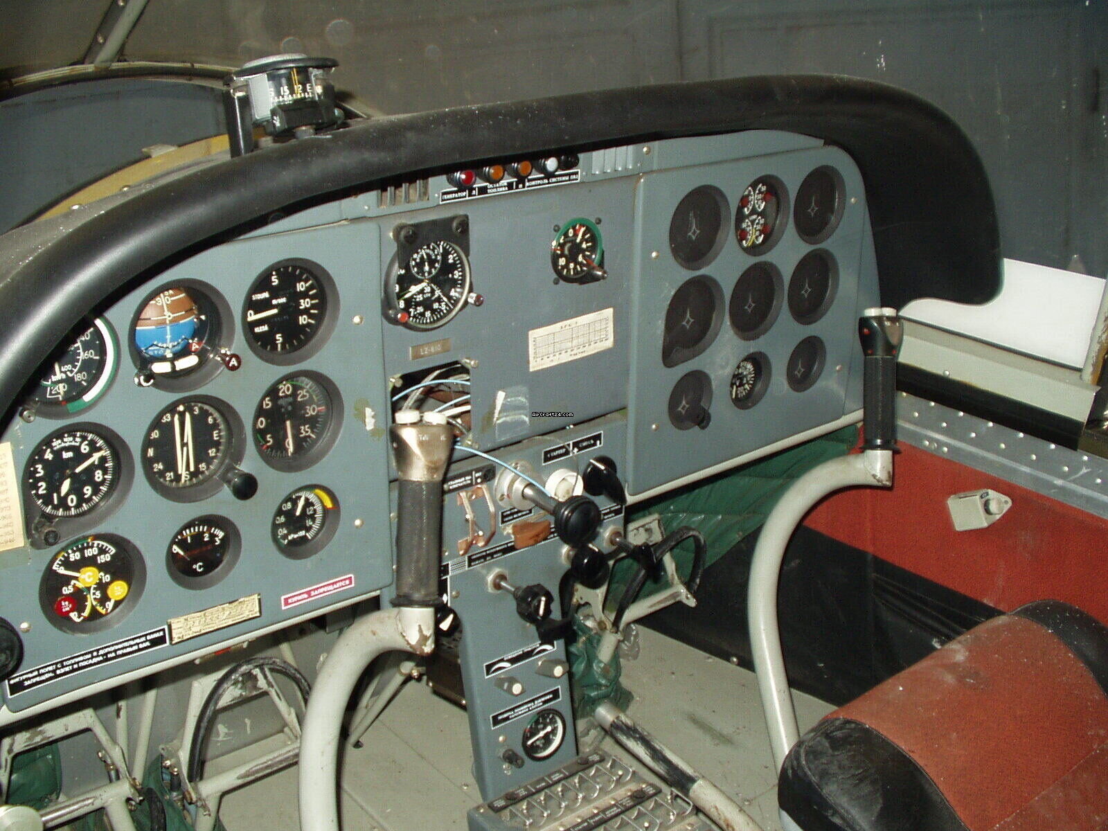 1987 Zlin Zlin142, LZ810, photo 7