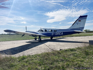Piper PA-34-220T Seneca V