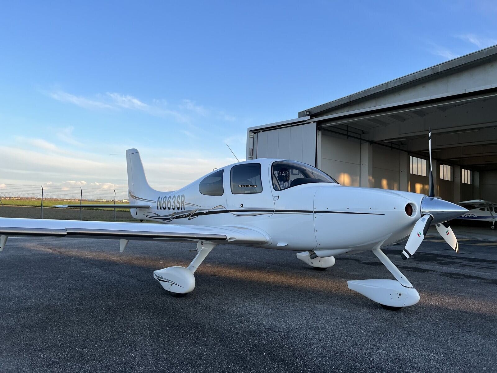 2007 Cirrus SR22-G2, photo 1