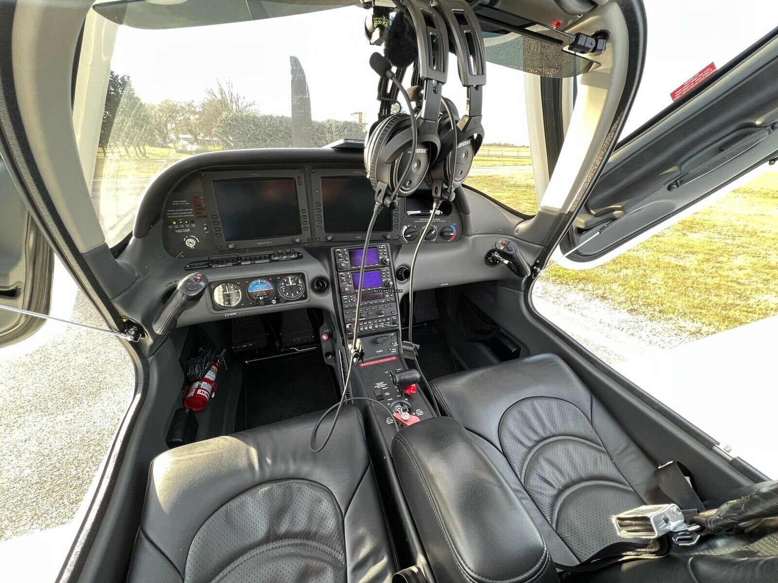2007 Cirrus SR22-G2, photo 6