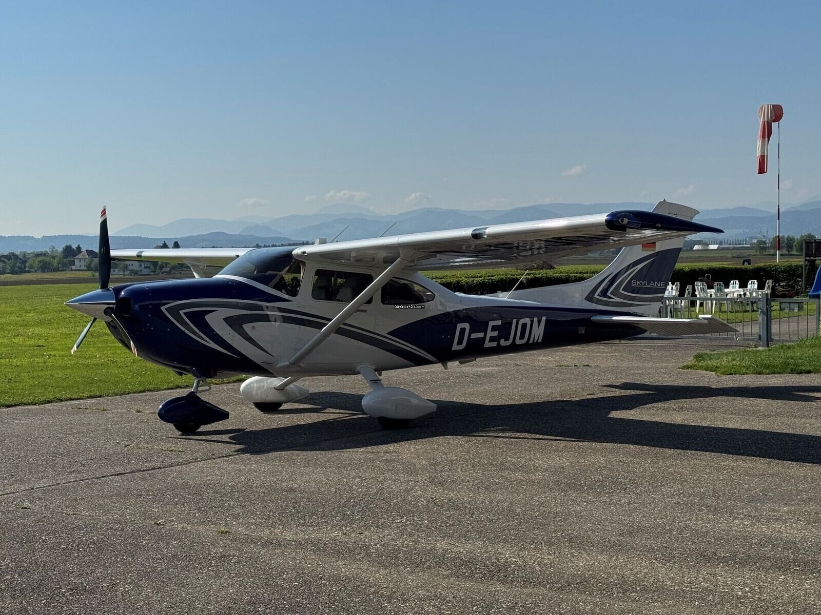 2020 Cessna C182T, photo 1