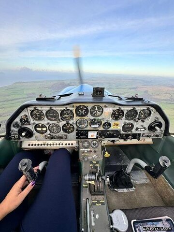 1971 Scottish Aviation Bulldog SK61, photo 2