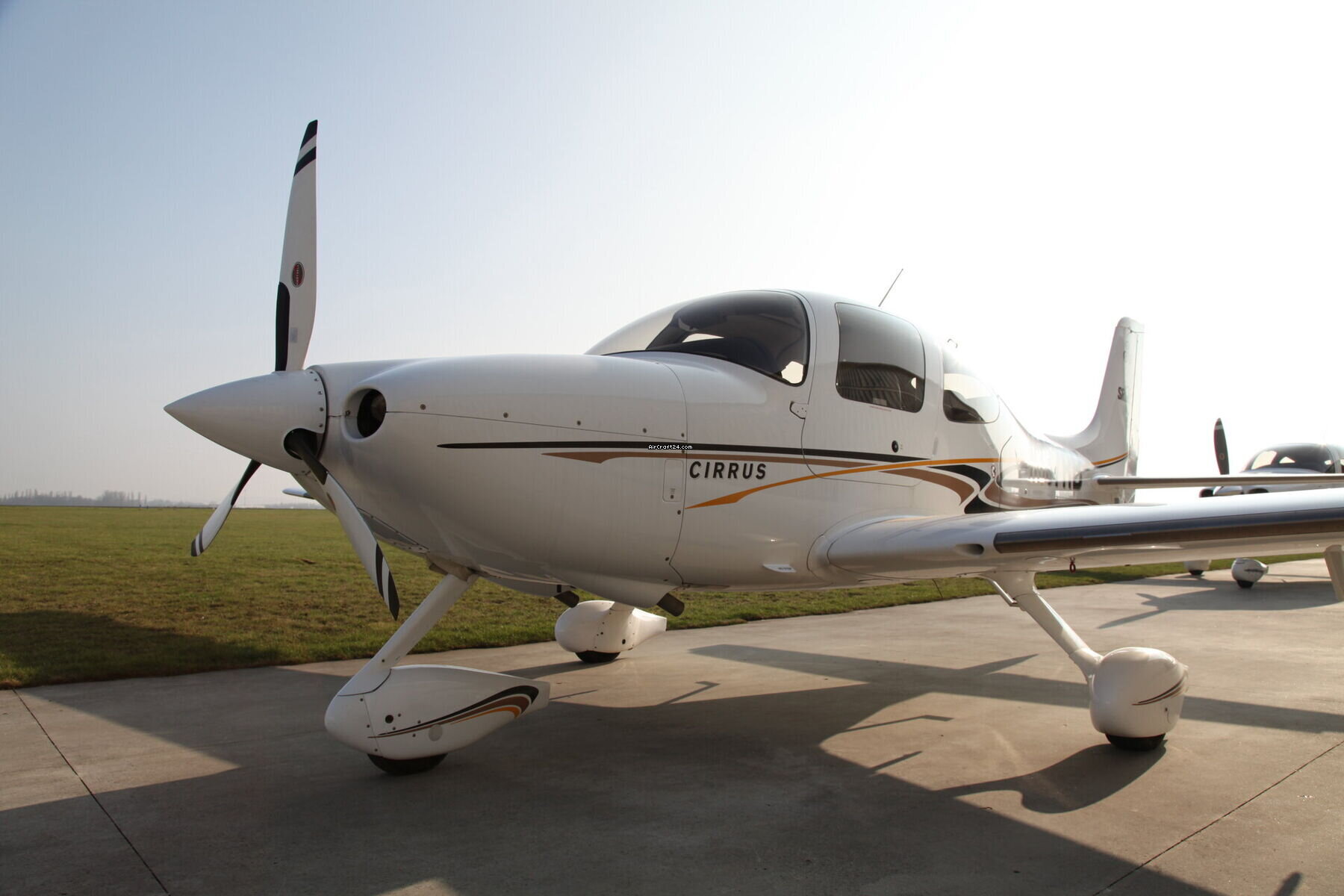 2004 Cirrus SR22-G2, photo 4