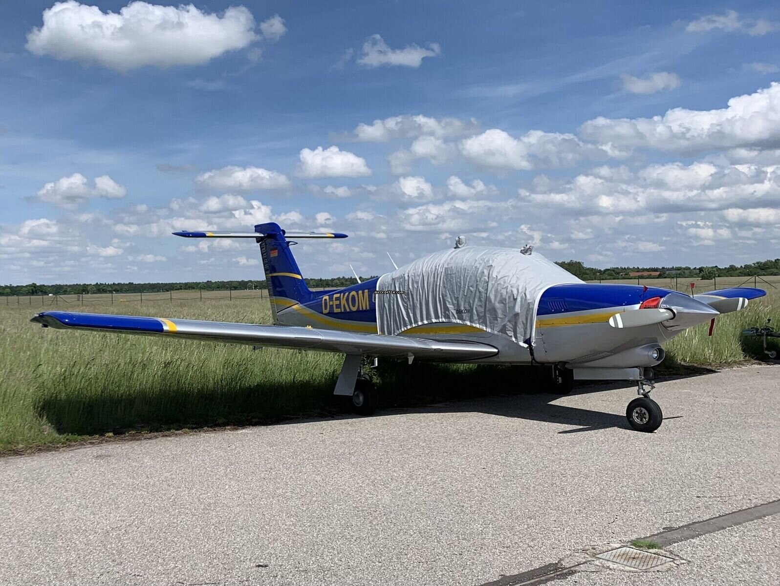 1980 Piper PA-28RT-201T, photo 6