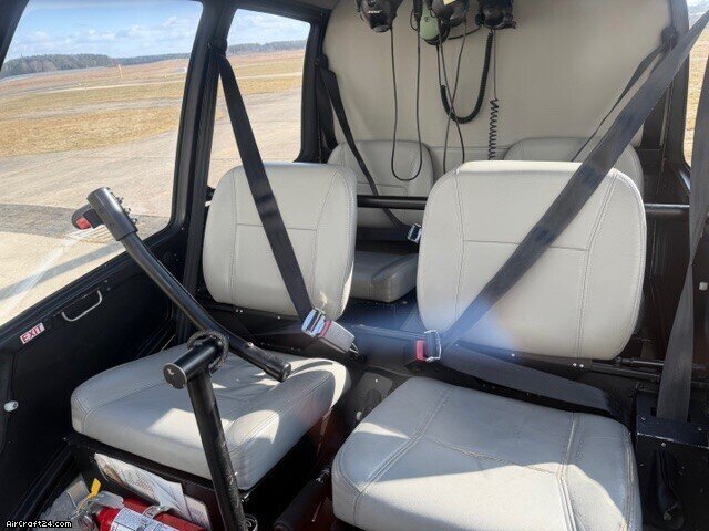 2006 Robinson R-44 Clipper II, photo 4