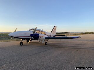 Piper PA23