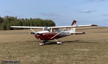 1964 Cessna F 172F | Mogas STC | Garmin GPS175 | New Paint & Interior 2019, photo 2