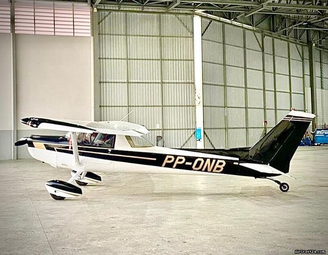 1977 Cessna 152, photo 1