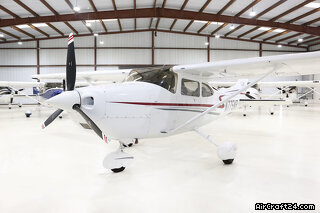 Cessna 182T Skylane