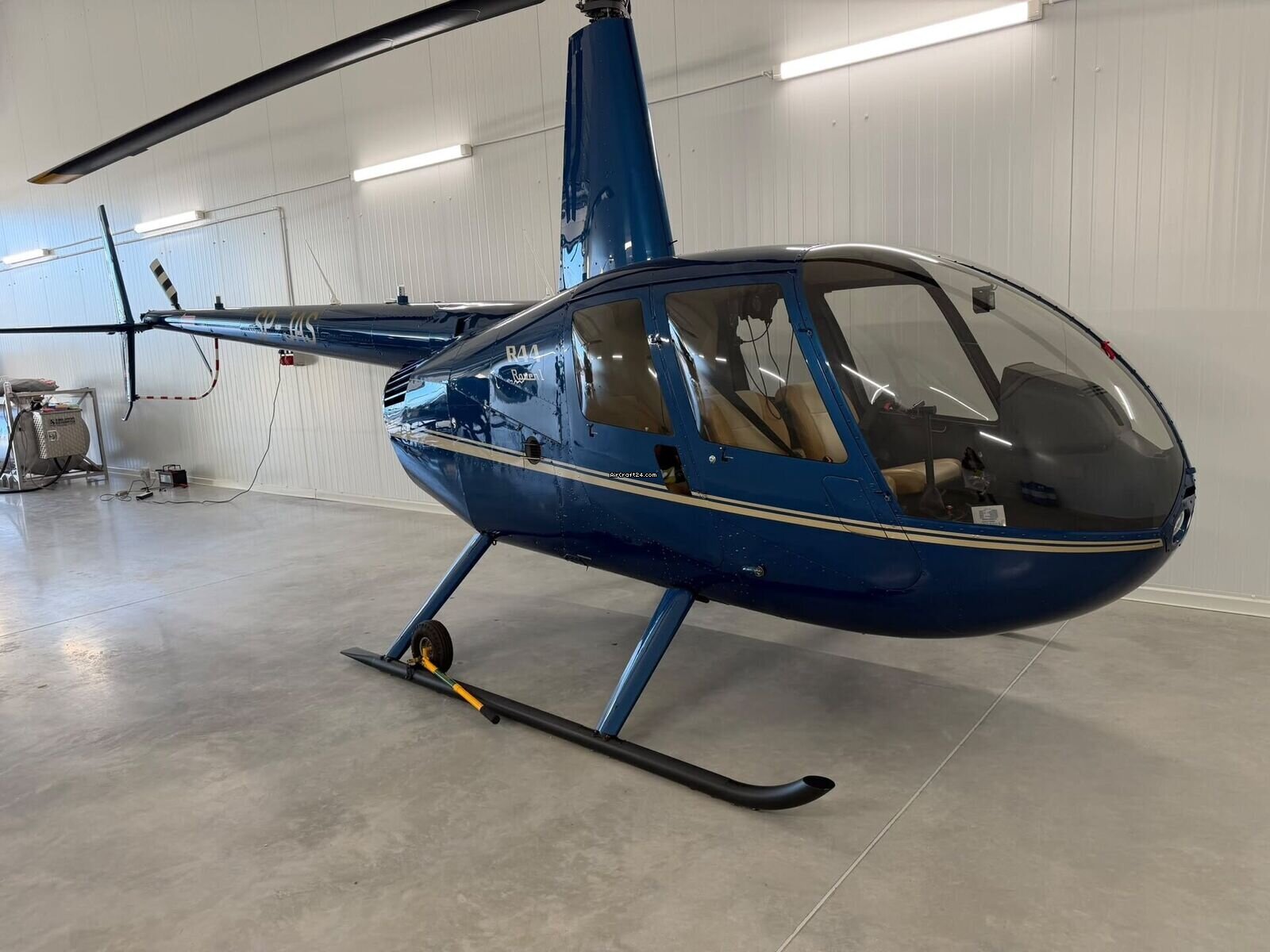 2019 Robinson R44, photo 3