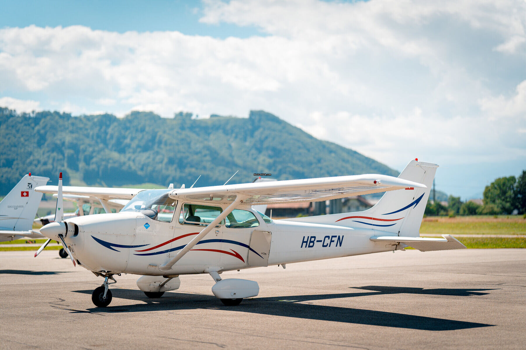 1981 Cessna 172P, photo 1