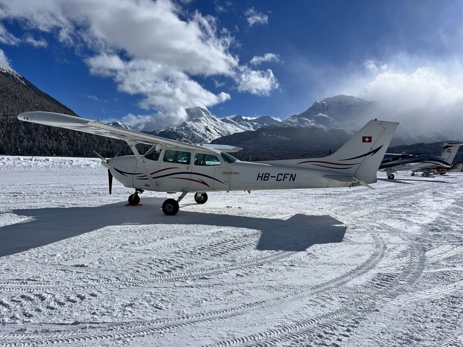 1981 Cessna 172P, photo 6