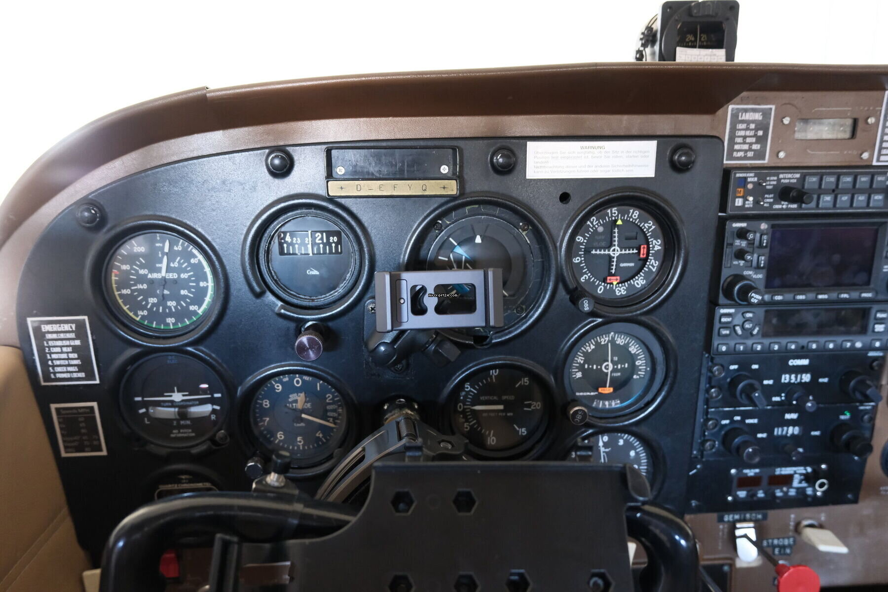 1966 Cessna 172, photo 10