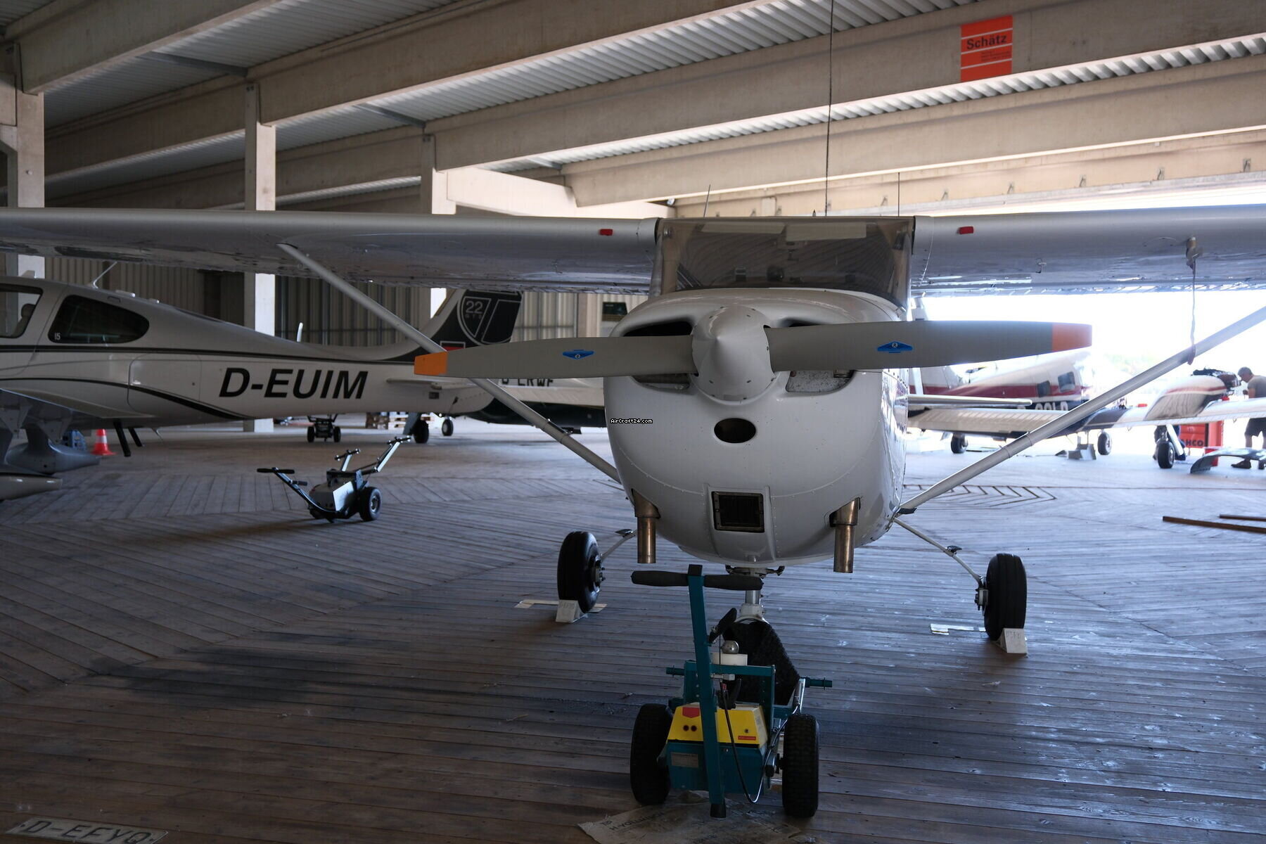 1966 Cessna 172, photo 7