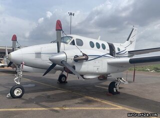 Beechcraft King Air E90