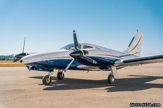 Piper PA34-220T SENECA III