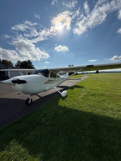 Cessna C 172R 0 hours on engine and Prop