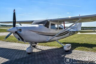 Cessna 182S