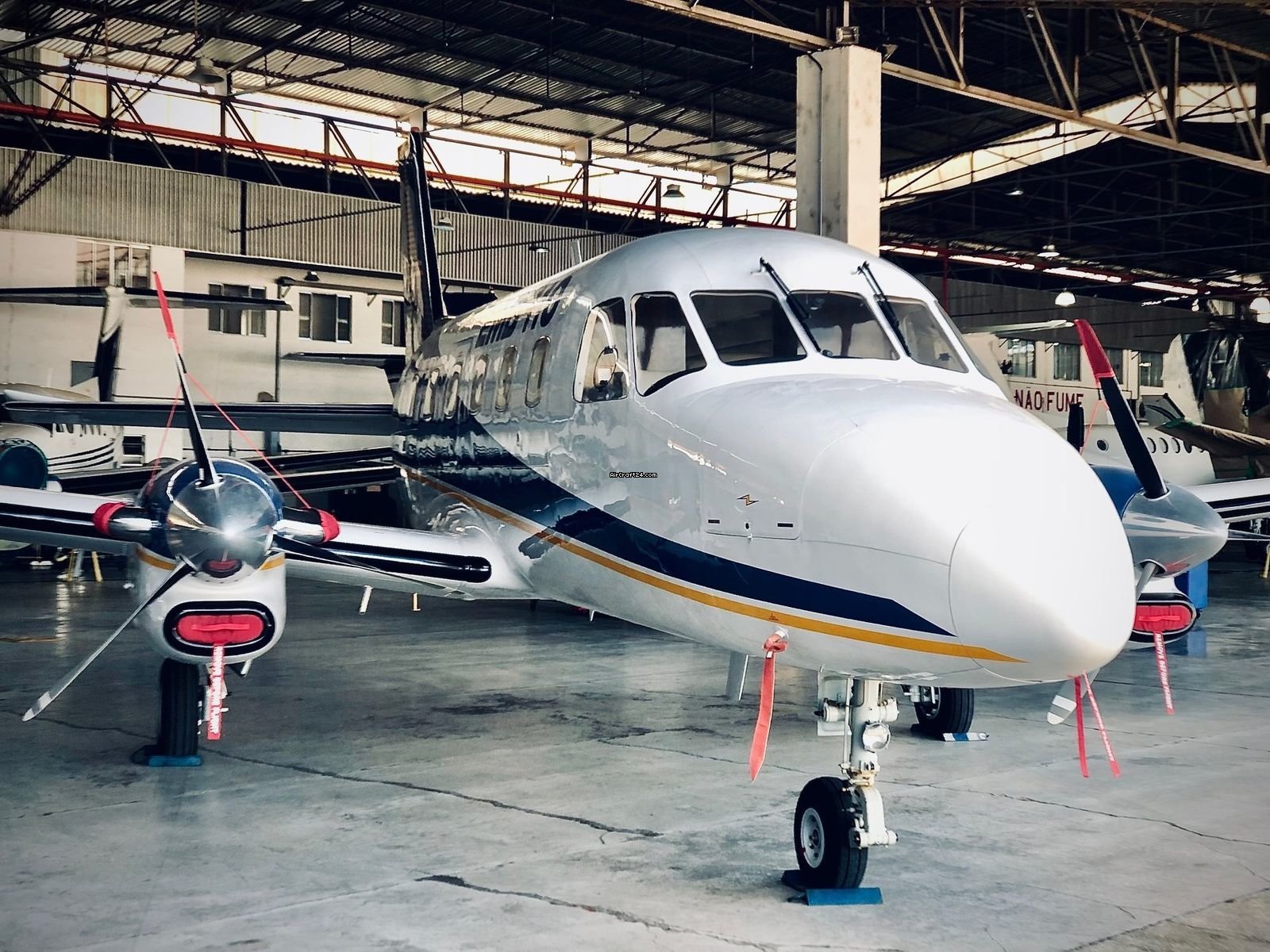 1976 Embraer EMB-110 Bandeirante, photo 1