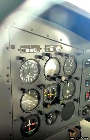 1976 Embraer EMB-110 Bandeirante, photo 6