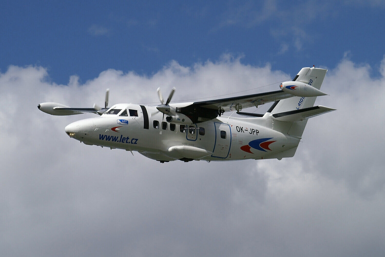 2014 Let L-410 UVP E20, photo 1