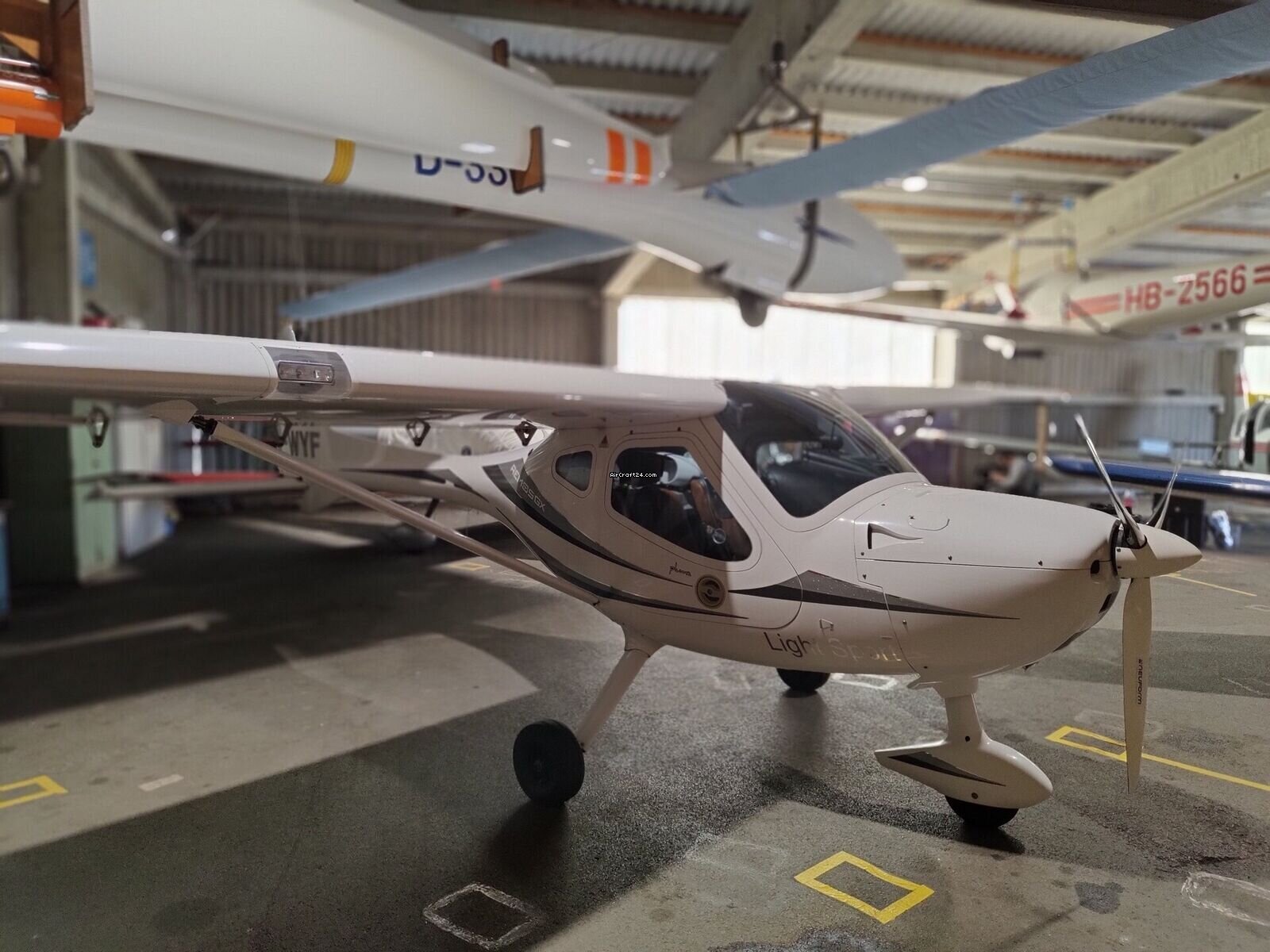 2010 Remos GX, photo 1