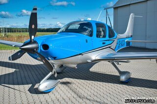 Cirrus SR22T GTS CARBON