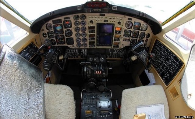 1987 Beechcraft King Air 300, photo 4