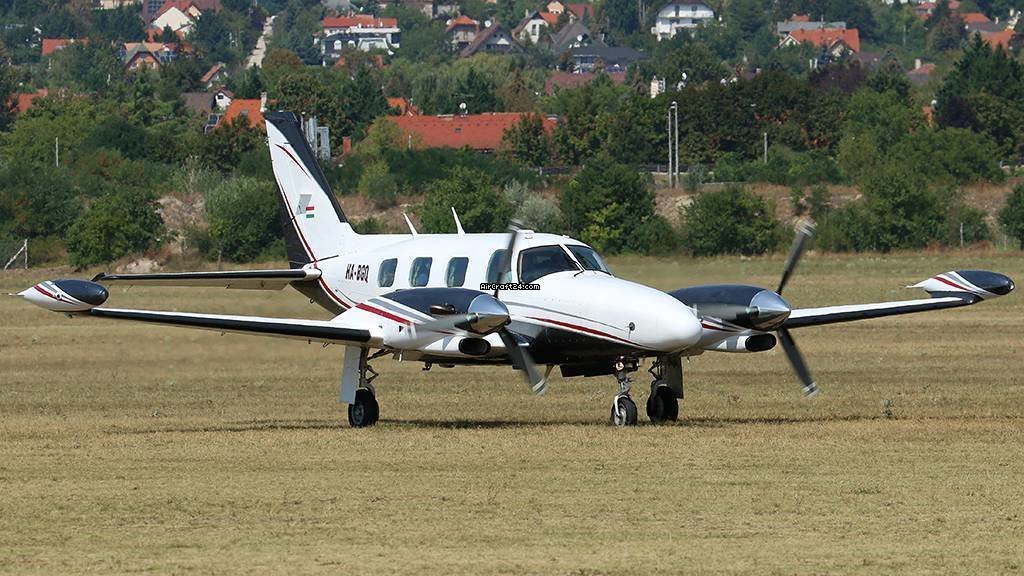 1980 Piper Cheyenne II, photo 2