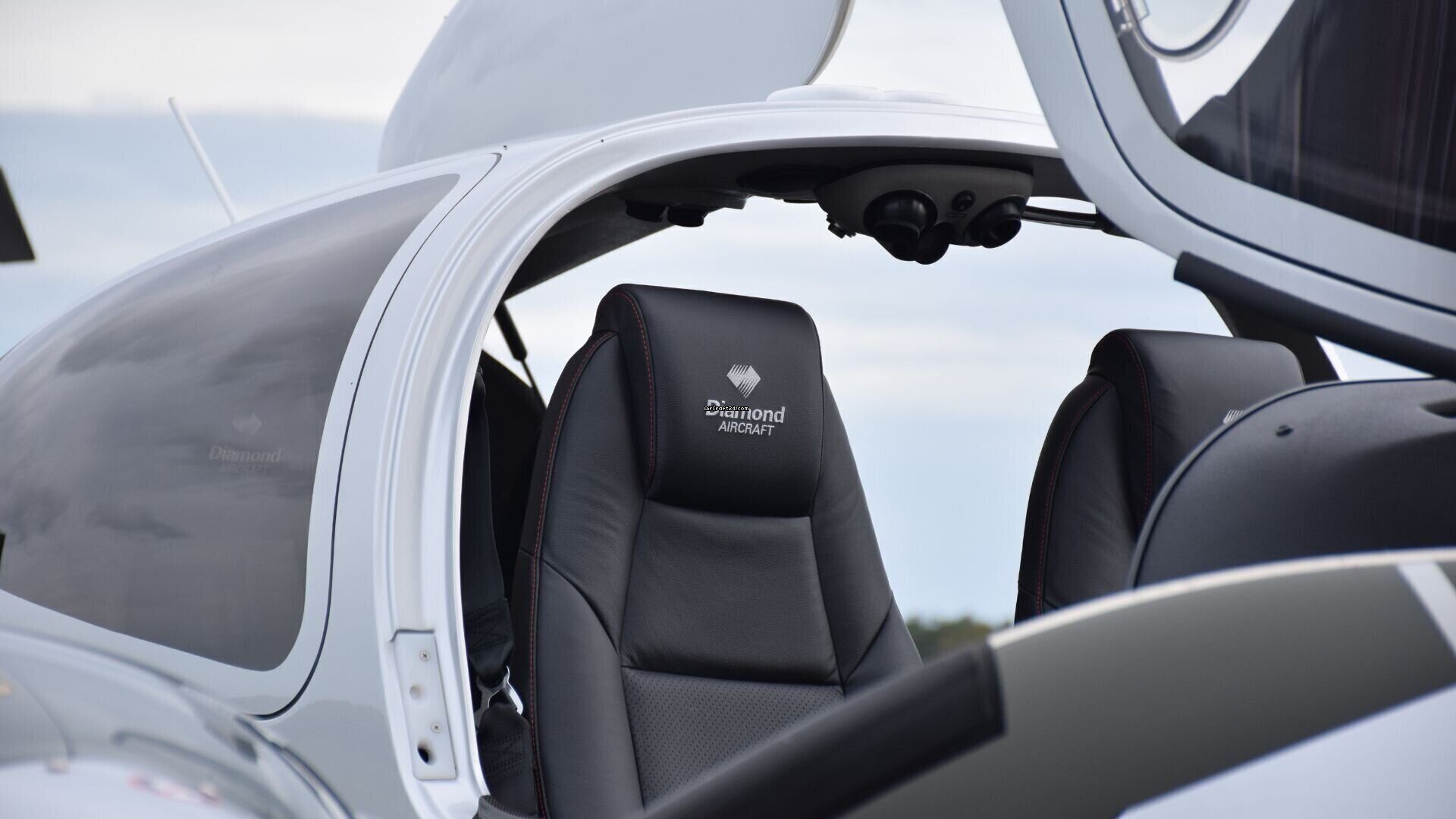 2026 Diamond Da 42, photo 4