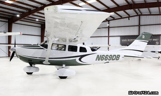 Cessna T206H