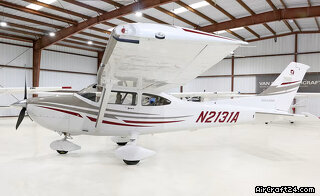 Cessna 182T